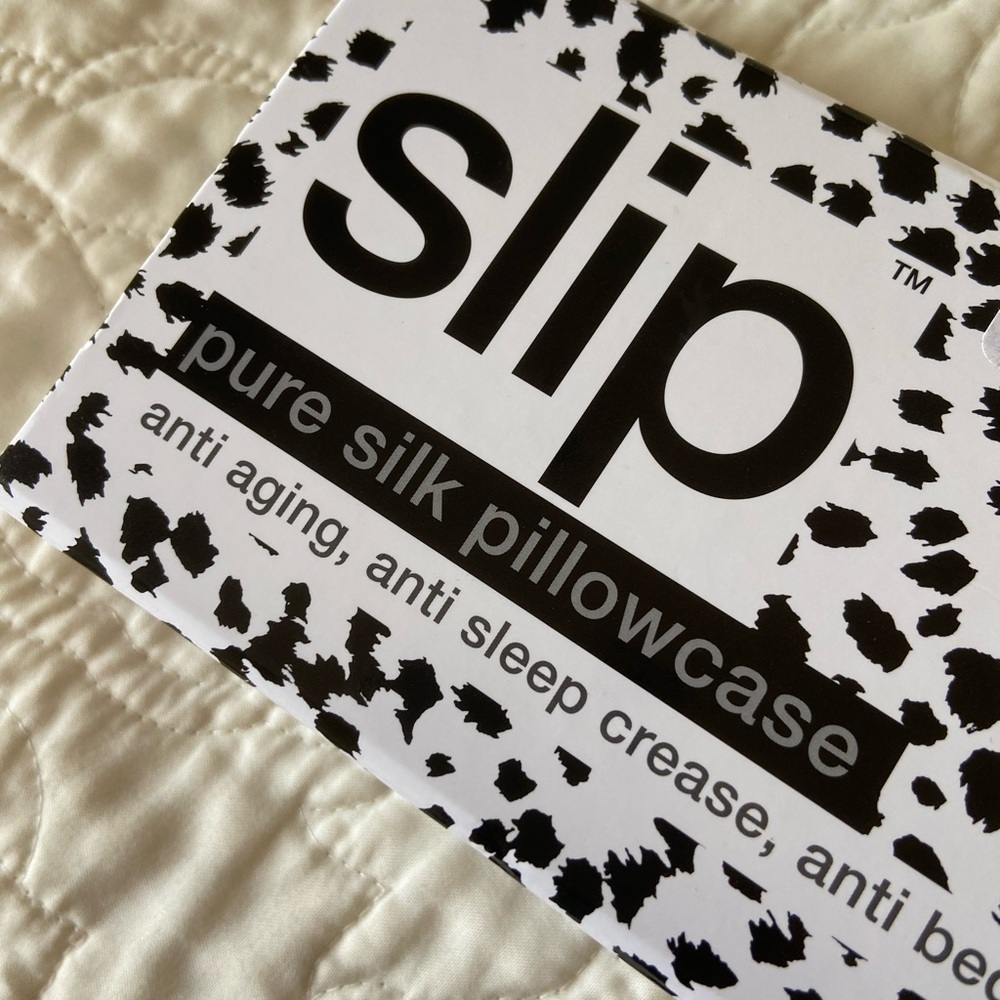 Slip Silk Pillowcase in Black and White Leopard